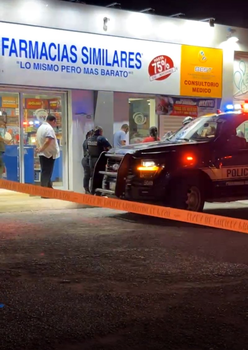 Fallece menor de edad a las afueras de una farmacia en Cancún