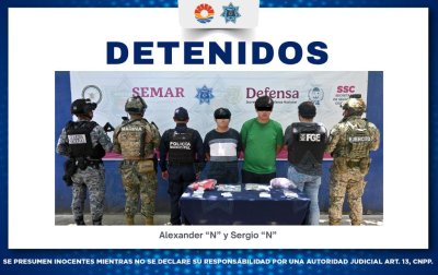DETIENEN A DOS NARCOMENUDISTAS
