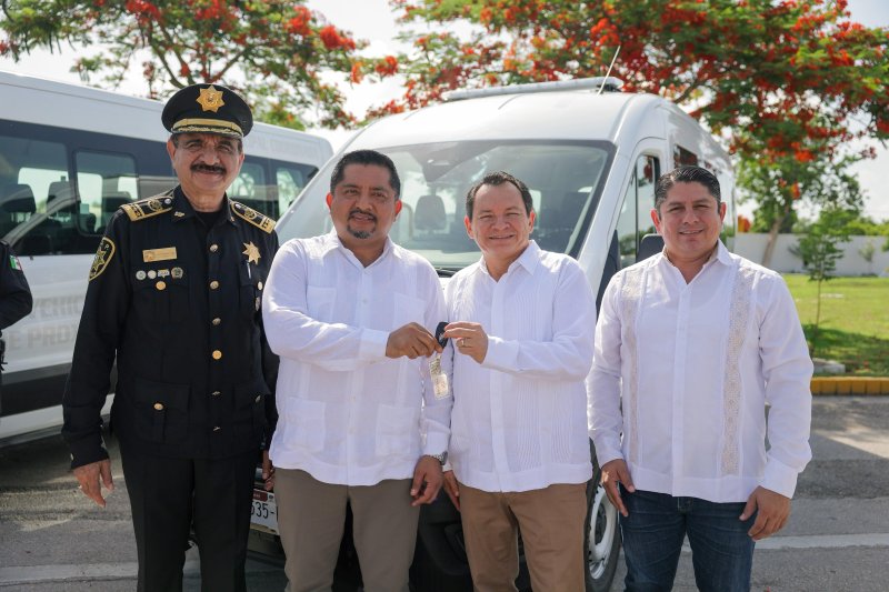 Renacimiento Maya fortalece la paz en Yucatán con nuevas unidades para la seguridad municipal.  