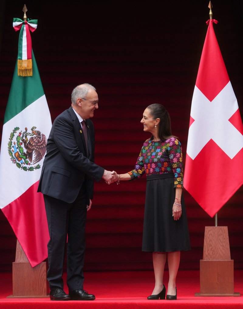 SHEINBAUM  REUNIÓN CON EL PRESIDENTE DE LA CONFEDERACIÓN SUIZA, GUY PARMELIN.