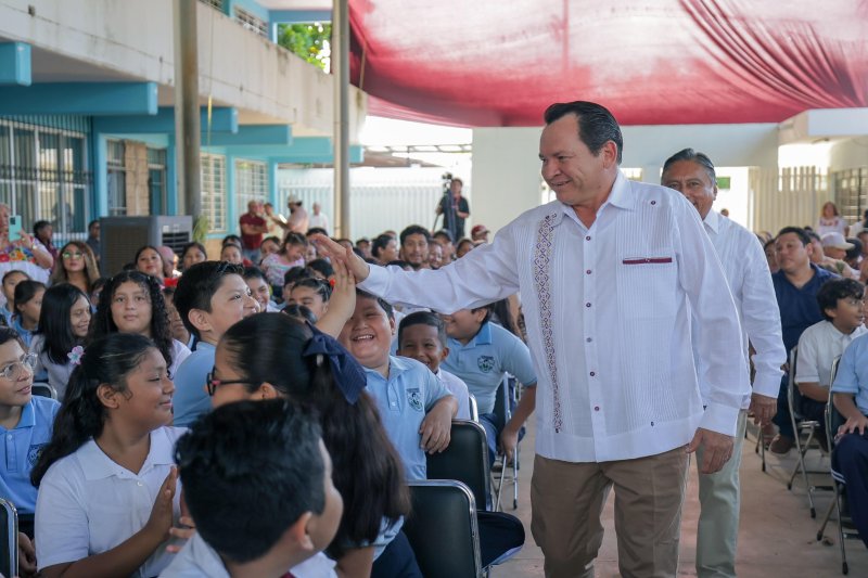 Renacimiento Maya dignifica primaria de Zazil-Há