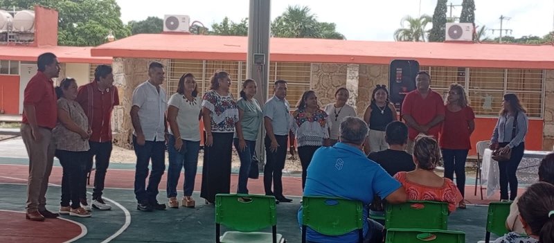 Griselda Aké Canché, electa delegada D-I-109 del SNTE 33 en Dzilam González
